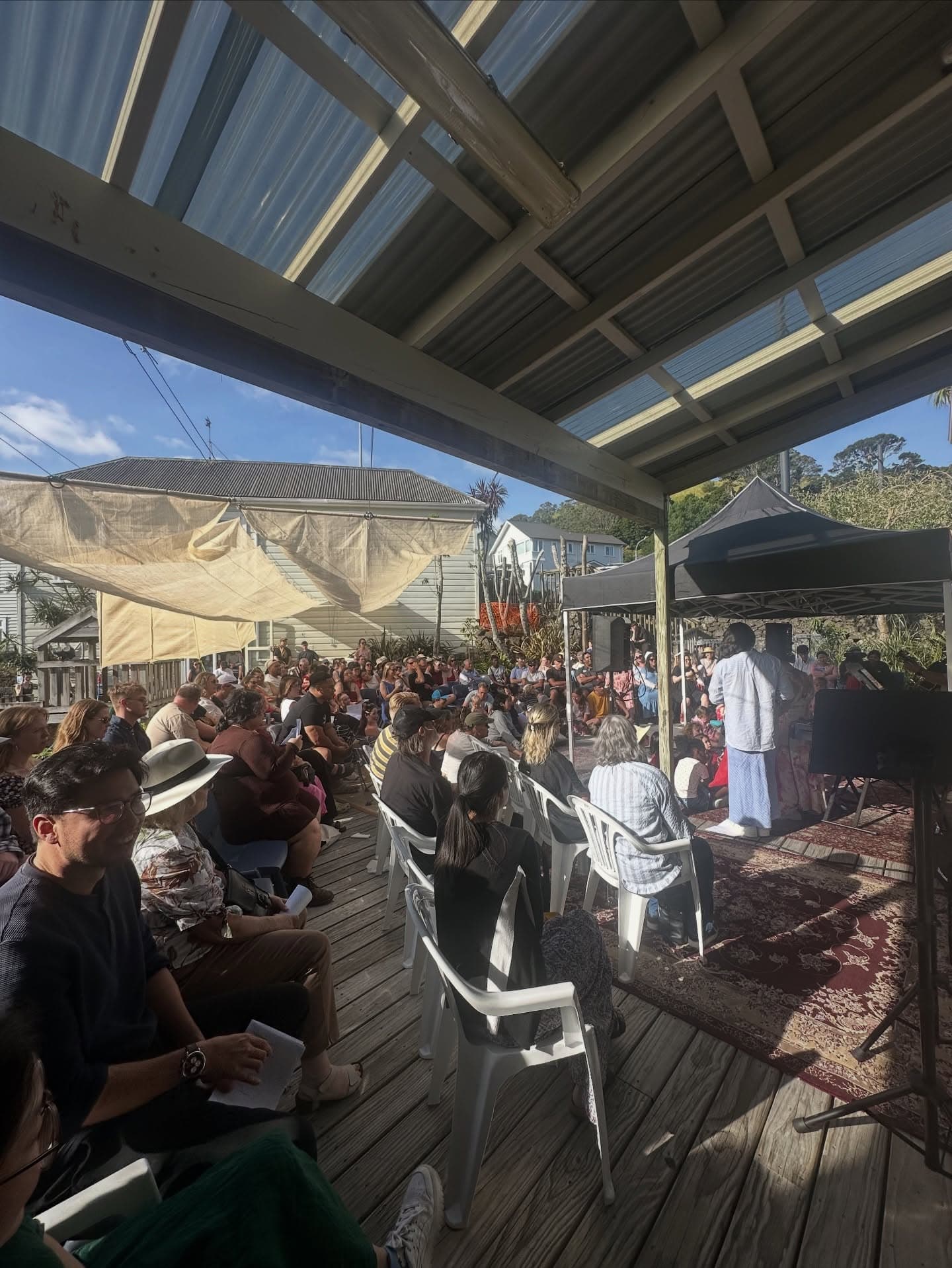 Carols on the Deck, photo 2